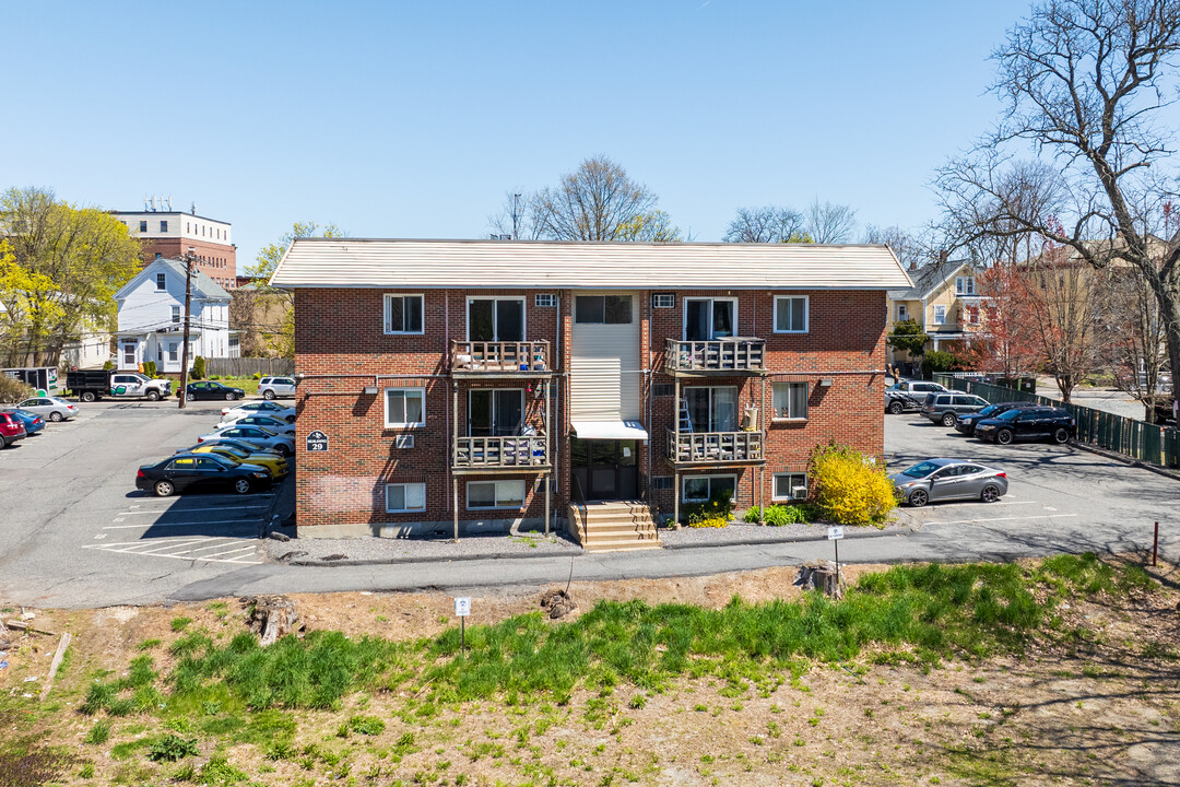 Maplewood Condominium in Framingham, MA - Building Photo