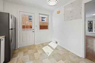 41 Hackberry Ln in Glenview, IL - Building Photo - Building Photo