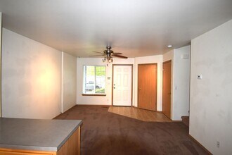 3513 22nd Ct in Albany, OR - Building Photo - Building Photo