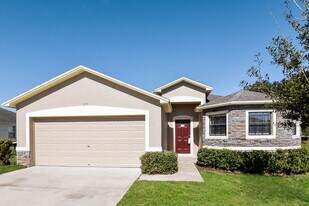 8179 Woodvine Cir in Lakeland, FL - Building Photo