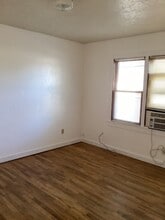 522 S Ave E in Portales, NM - Building Photo - Building Photo