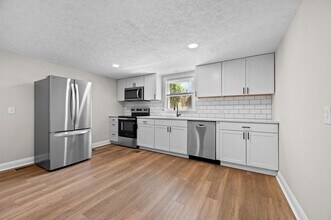 805 McCausland St in Lynchburg, VA - Building Photo - Building Photo