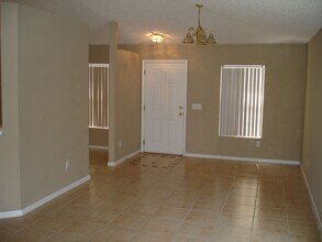 112 Karas Trail in Palm Coast, FL - Foto de edificio - Building Photo