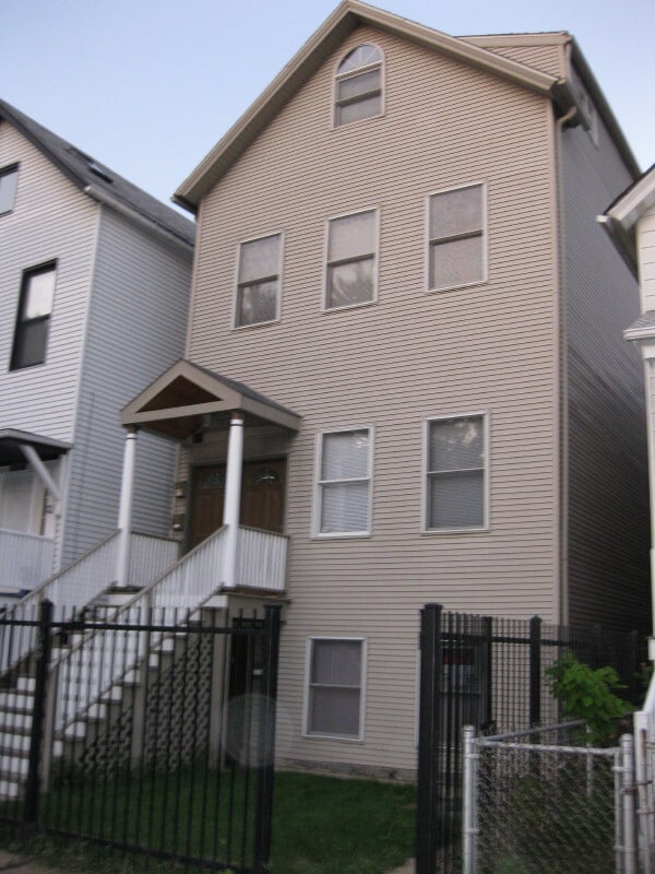 3107 N Southport Ave, Unit 1