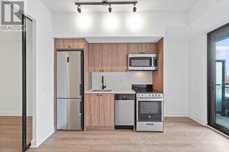 758 Dovercourt Rd in Toronto, ON - Building Photo - Building Photo