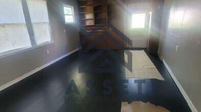 6608 NW 34th St in Bethany, OK - Building Photo - Building Photo