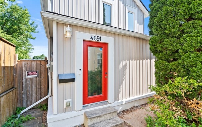 property at 4691 Morrison St