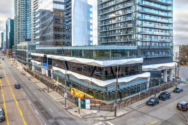 Ellie Condominiums in Toronto, ON - Building Photo - Building Photo