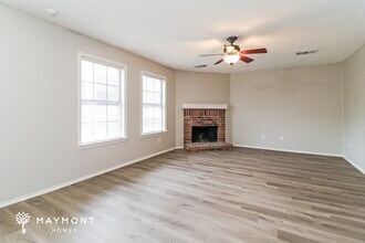 8003 Mosstree Dr in Arlington, TX - Building Photo - Building Photo