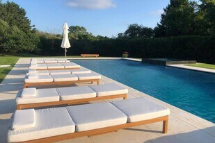 108 Mill Creek Close in Water Mill, NY - Building Photo