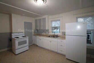 69 Lafayette St in Rochester, NH - Building Photo - Building Photo