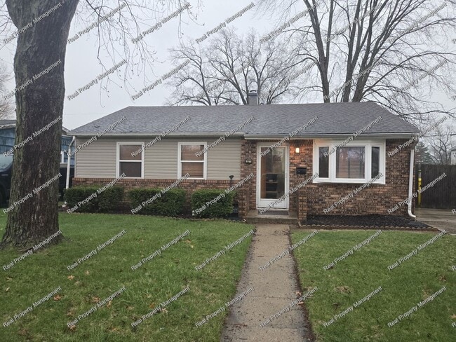 property at 321 N Elmer St