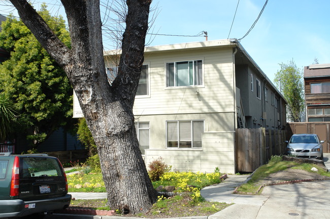 2005 Lincoln St in Berkeley, CA - Building Photo - Building Photo