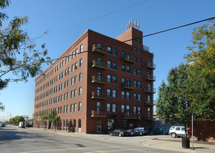 Millenium Lofts in Chicago, IL - Building Photo - Building Photo