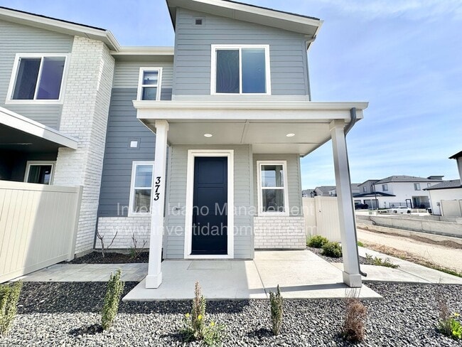 property at 373 N Stone Cyn Ln