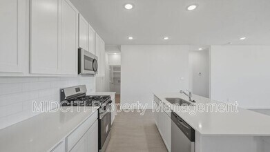 1926 Wood Warbler in New Braunfels, TX - Building Photo - Building Photo