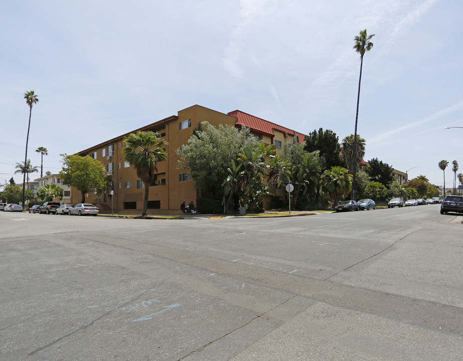 Gramercy Place Apartments in Los Angeles, CA - Building Photo