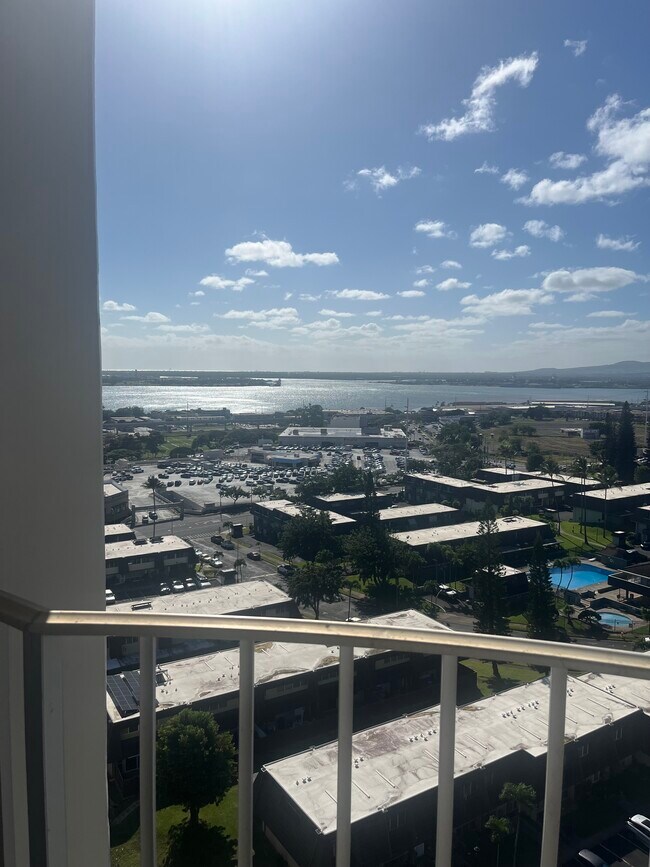 981038 Moanalua Rd Rentals in Aiea, HI