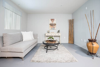 Manali Residence in Los Angeles, CA - Building Photo - Building Photo