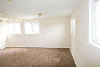 633 Onandaga Ave in Ypsilanti, MI - Building Photo - Building Photo