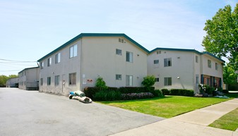 1020 Peninsula Ave Apartments