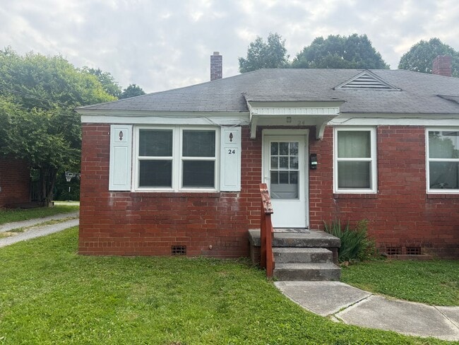 24-26 Carson Ln in Bristol, TN - Building Photo - Building Photo