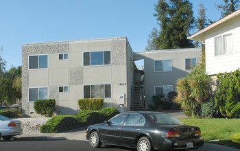 1802 Amelia Way in Santa Clara, CA - Building Photo - Building Photo