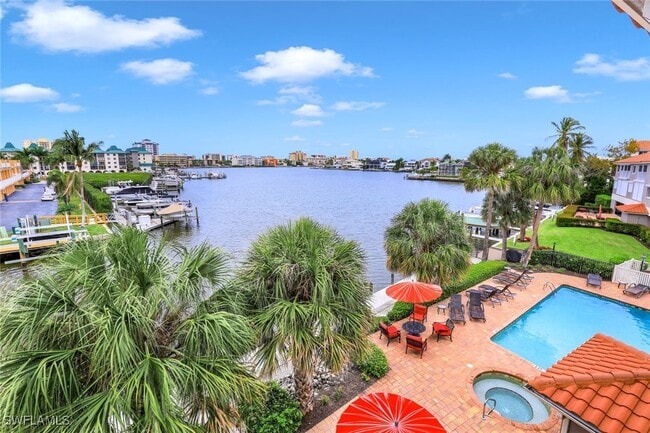 property at 9101 Vanderbilt Dr