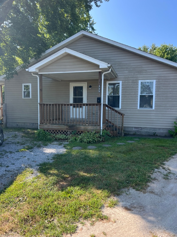 property at 525 W Cherry St