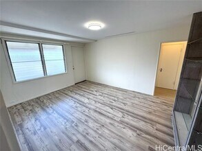 751 Hoawa St in Honolulu, HI - Building Photo - Building Photo