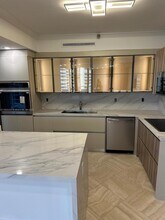 19500 Turnberry Way in Miami, FL - Foto de edificio - Building Photo