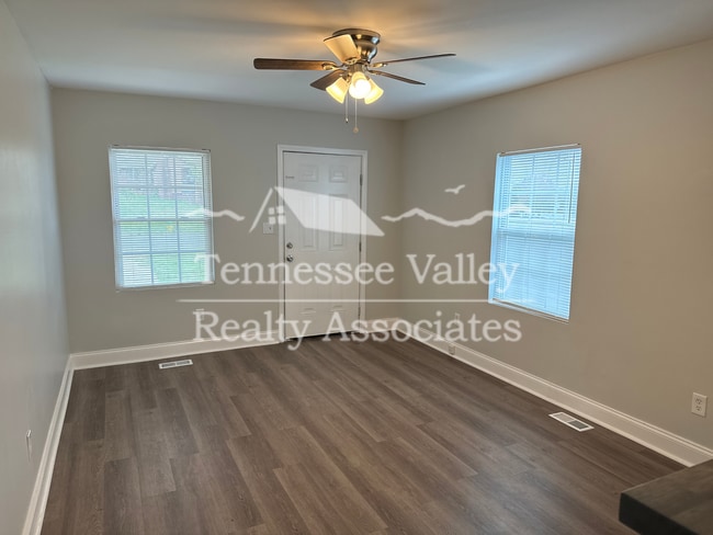 4200 McCalla Ave in Knoxville, TN - Building Photo - Building Photo