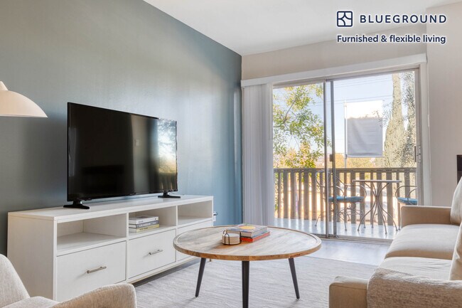 17200 Burbank Blvd, Unit FL2-ID946 in Los Angeles, CA - Building Photo - Building Photo