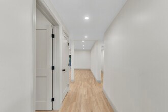 4316 Bellaire Ave in Studio City, CA - Foto de edificio - Building Photo