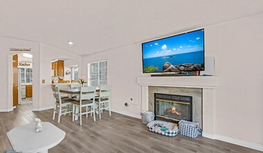 8708 Fox Run Dr in Bakersfield, CA - Building Photo - Building Photo