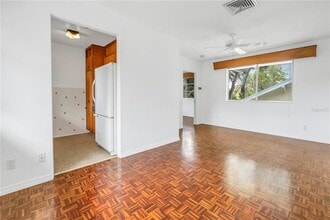 356 14th Ave NE in St. Petersburg, FL - Building Photo - Building Photo