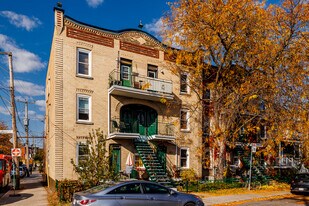 24 Lafleur Rue in Verdun, QC - Building Photo