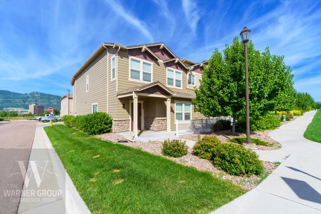2009 Birmingham Loop in Colorado Springs, CO - Building Photo
