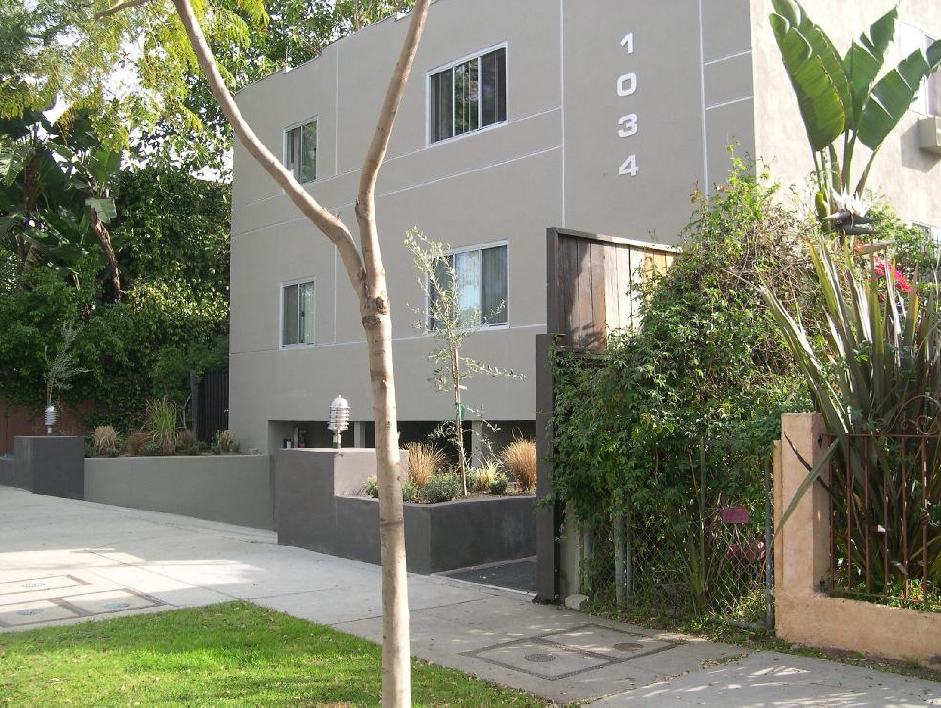 1034 N. Martel Avenue in West Hollywood, CA - Building Photo