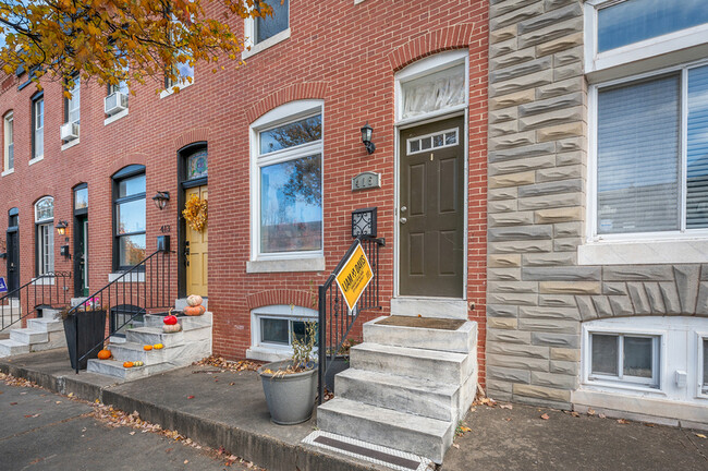 415 S Clinton St in Baltimore, MD - Building Photo - Building Photo