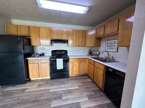 Seneca Place Apartments in Storm Lake, IA - Foto de edificio - Interior Photo