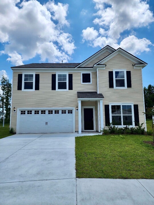 2890 Ellesmere Cir in Myrtle Beach, SC - Foto de edificio