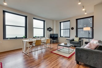 The Buckingham in Chicago, IL - Foto de edificio - Building Photo