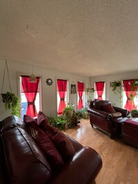 416 Vernon St photo'