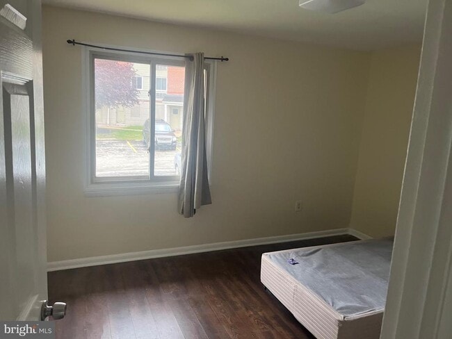 property at 250 Tanglewood Ln