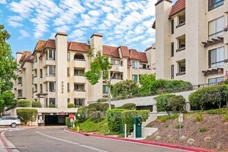 5895 Friars Rd in San Diego, CA - Building Photo - Building Photo