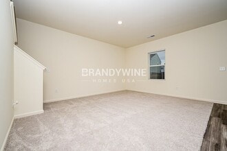 7625 Saffron Ave in Covington, GA - Foto de edificio - Building Photo