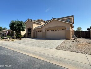 4521 W Paseo Way in Phoenix, AZ - Foto de edificio - Building Photo