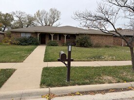 6008 Yale St in Amarillo, TX - Building Photo