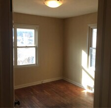 2208 W 48th St in Westwood, KS - Building Photo - Building Photo